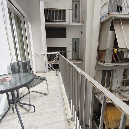 Patision Avenue, Apartment With Two Bedrooms Афіни Номер фото