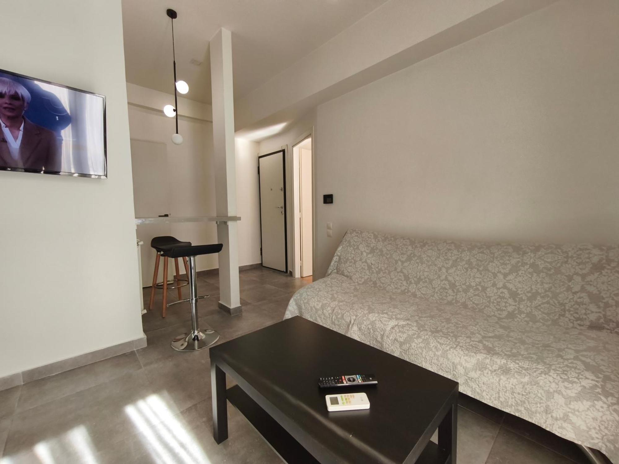 Patision Avenue, Apartment With Two Bedrooms Афіни Номер фото